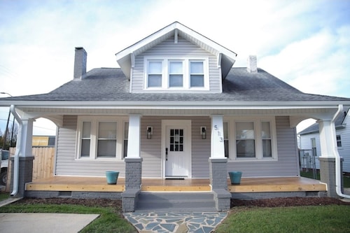 Charming Remodeled 4 Bedroom Home in Downtown High Point
