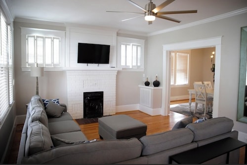 Charming Remodeled 4 Bedroom Home in Downtown High Point