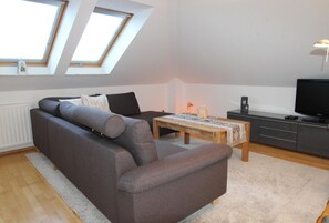 Televisión, tenis de mesa y estéreo 