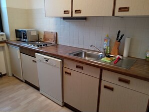 Fridge, microwave, dishwasher, coffee/tea maker