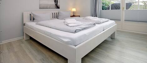 2 室のベッドルーム、WiFi