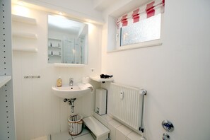 Een douche, een haardroger