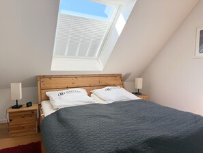 3 bedrooms, iron/ironing board, WiFi