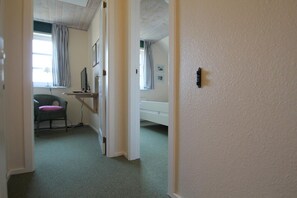 Unclassified image, 4 of 12, button