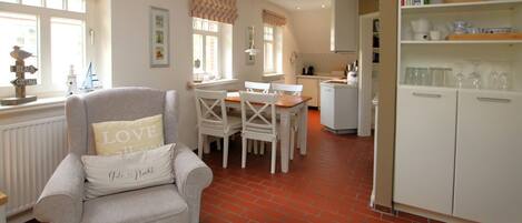 Télévision, chaîne hi-fi