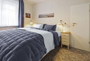 1 habitación, tabla de planchar con plancha y wifi 