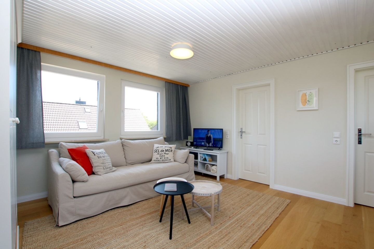 Tv, dvd-spelare och en stereo