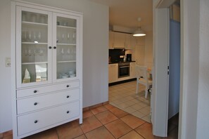 Mikrowelle, Ofen, Geschirrspüler