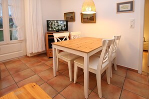 Dining - Dörpstraat 9, Whg. 1 - Apartment with 3 rooms on approx. 48m² (Wyk auf Föhr)