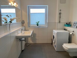Shower, hair dryer - 2103 - Strandwiese - 2103 - Strandwiese 9 - Apartment 3 (Dahme)