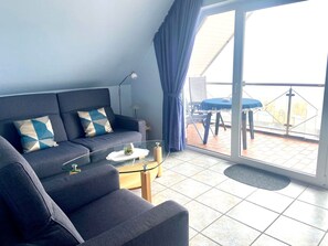 Unclassified image, 5 of 11, button