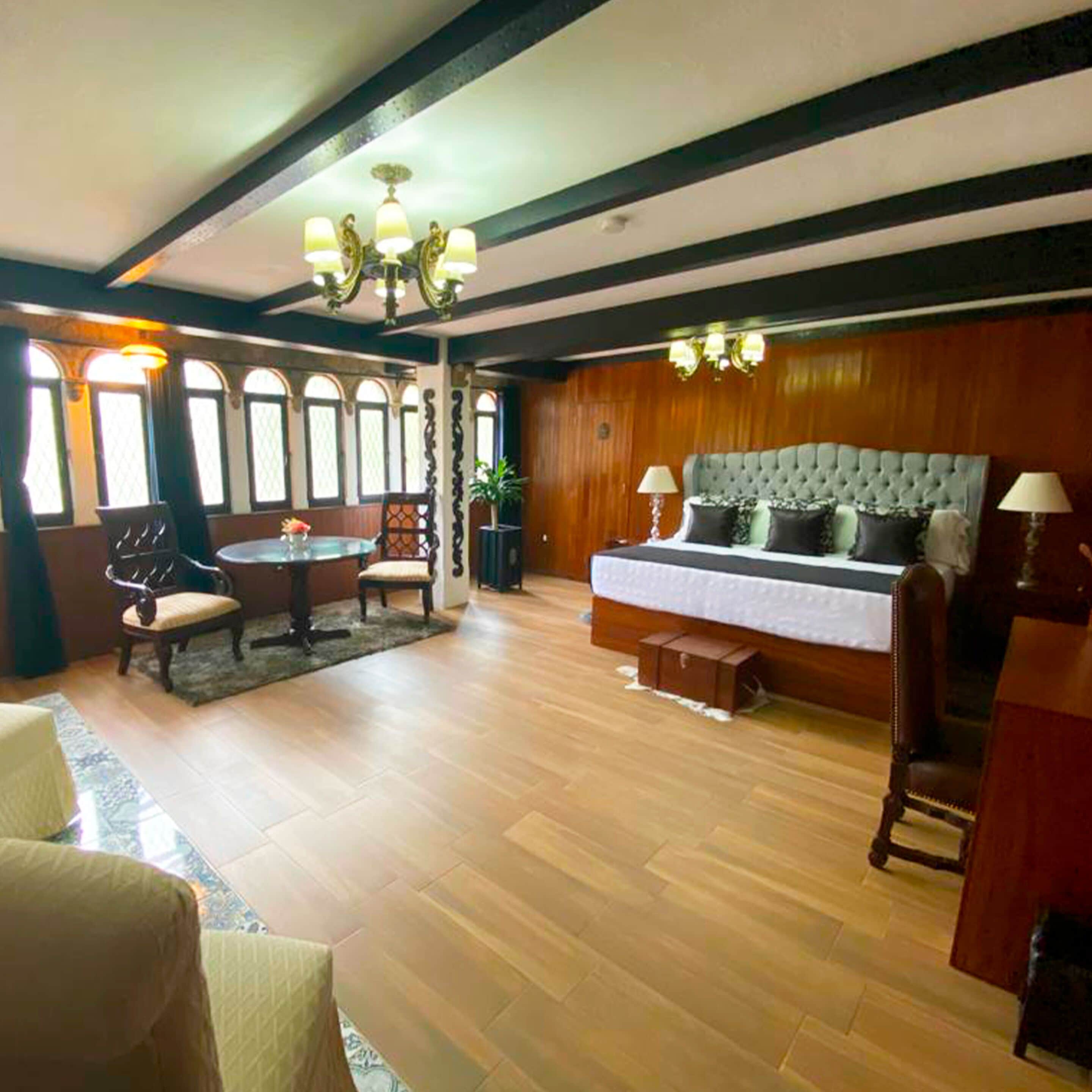 master suite | 1 bedroom, individually decorated, desk, laptop workspace