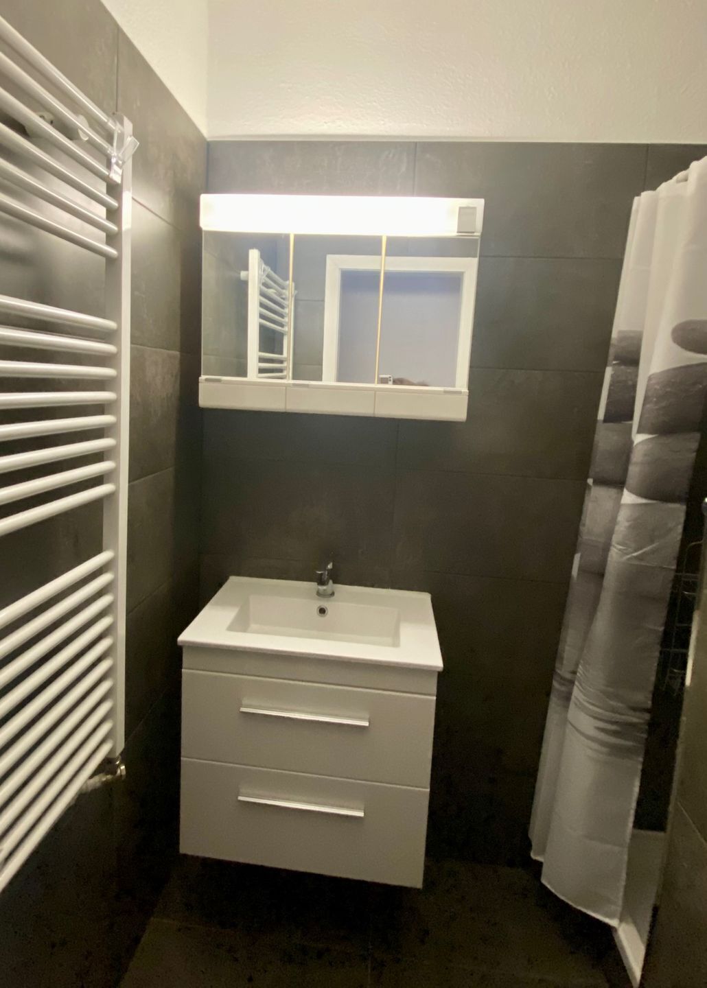 Douche, séchoir à cheveux