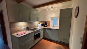 Unclassified image, 3 of 19, button