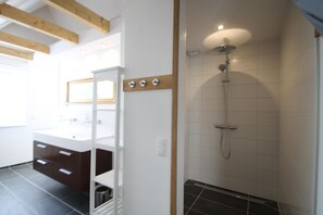 Ducha, secador de pelo