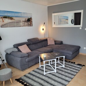 Fernseher, Videospiele, DVD-Player, Stereoanlage