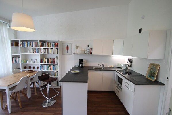 Unclassified image, 1 of 13, button - 5093 - Kirchenweg 2a (Dahme)