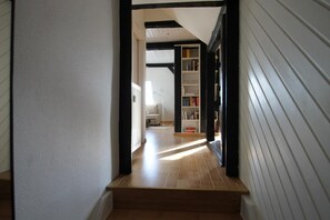 Interior - 5090 - Himmelsleiter - 5090 - "Himmelsleiter" - Memelstraße 22 (Dahme)