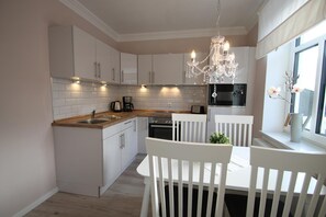 Fridge, microwave, oven, stovetop - Sun deck - Alte Da(h)me - New 1023 - Sun deck - Die Alte Dahme - New 1023 (Dahme)