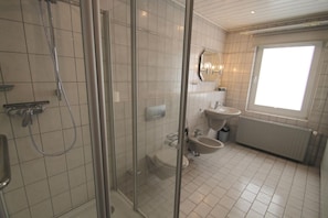 Bruser, hårtørrer