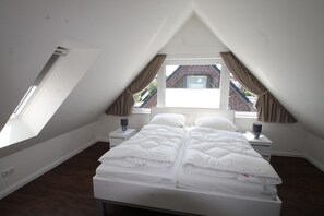 Unclassified image, 4 of 17, button