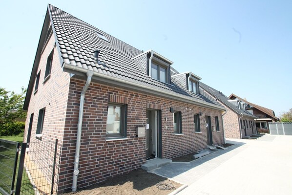 Imagen sin descripción, 1 de 16, botón