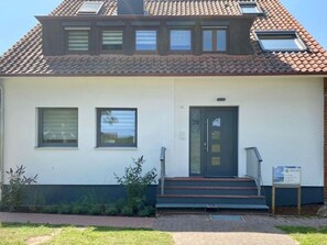 Exterior detail - 1016 - Haus am Deich WG 1 - Haus am Deich Apartment 1 (Dahme)