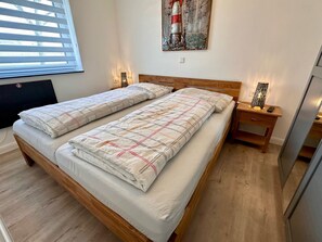 3 bedrooms, WiFi - 1016 - Haus am Deich WG 1 - Haus am Deich Apartment 1 (Dahme)
