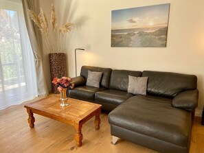 Televisión, tenis de mesa y estéreo