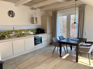 Køleskab, ovn, kogeplade, opvaskemaskine