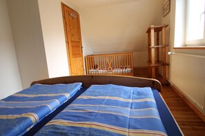 3 bedrooms, WiFi