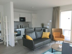 TV, bordtennis og stereoanlegg