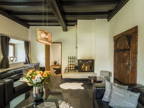 TV, peis og DVD-spiller