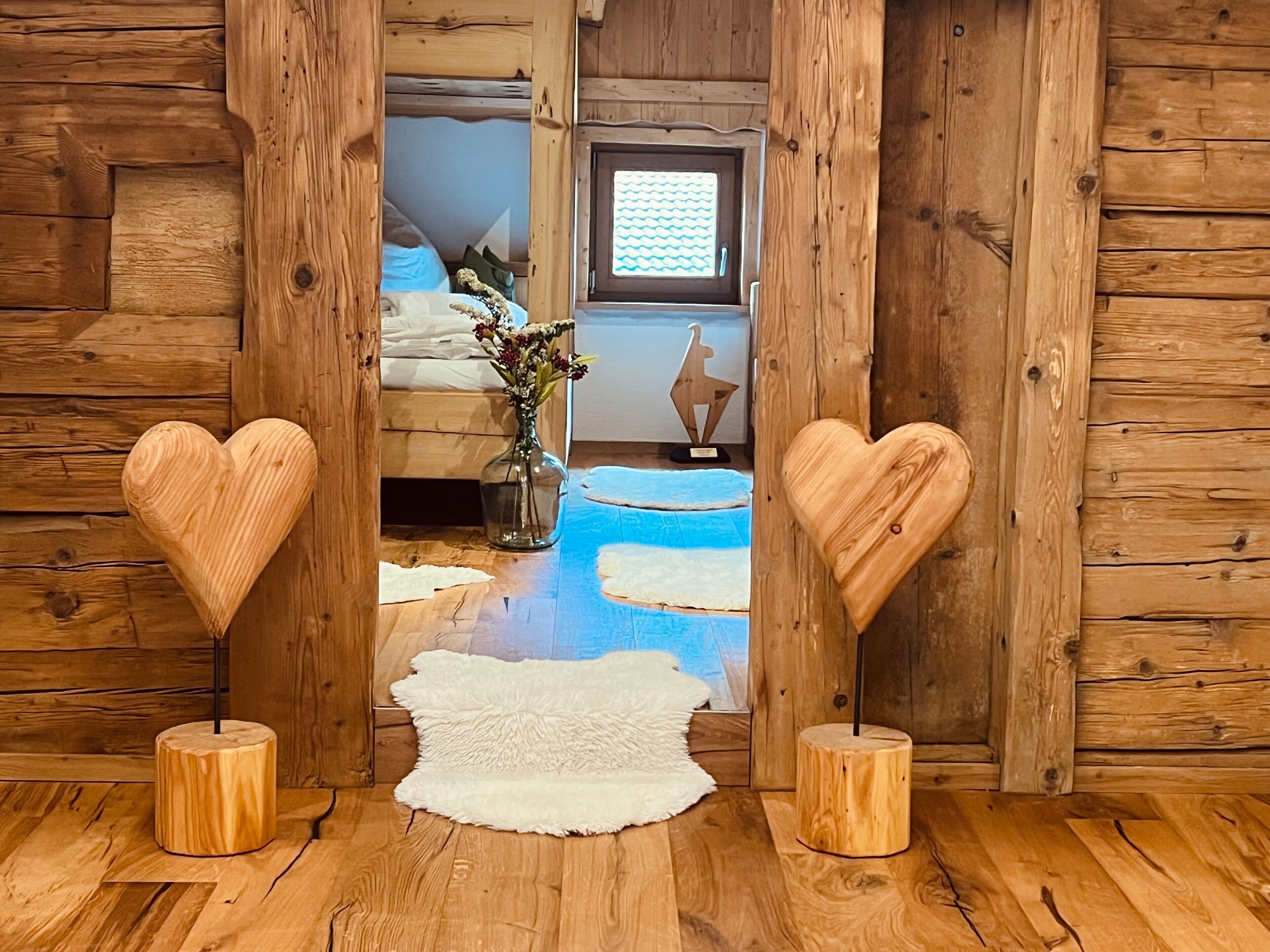 6 bedrooms, iron/ironing board, free WiFi, bed sheets