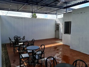 Outdoor dining - Excelente Casa al Norte de Merida con Facil Acceso a la Ciudad (Mérida)