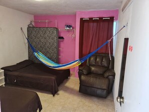 3 bedrooms, free WiFi, bed sheets, wheelchair access - Excelente Casa al Norte de Merida con Facil Acceso a la Ciudad (Mérida)