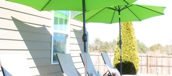 COZY Tropical Oasis with Saltwater Summer Pool Sleeps 8