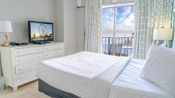 1 bedroom, blackout drapes, free WiFi, bed sheets