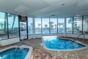 Piscine couverte