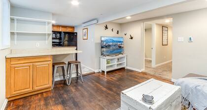 Cozy Garden Level Two-Bedroom