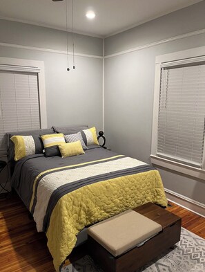 3 Schlafzimmer, Schreibtisch, Bügeleisen/Bügelbrett, kostenloses WLAN