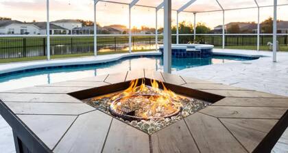 Cheerful 4 Bedroom Paradise with Pool and Hot Tub