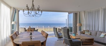 Luxury apartment with sea view