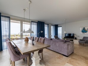 Interior - Lovely apartment on the beach (Egmond aan Zee)
