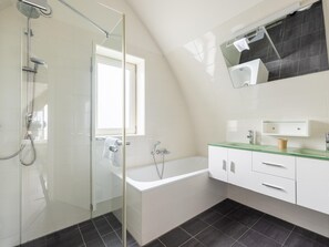 Kombination af bruser/badekar