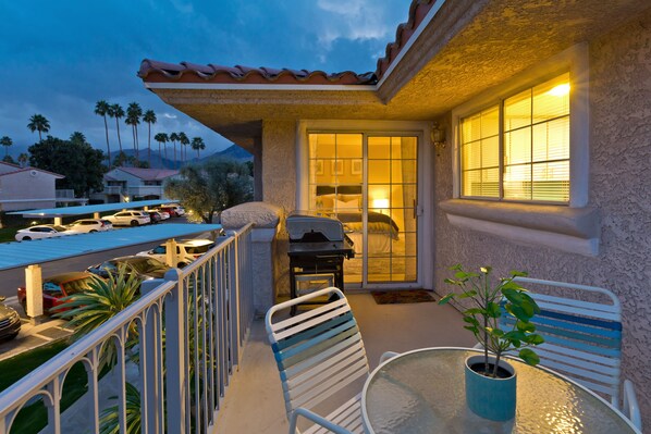 Terrace/patio - GORGEOUS 2BR+2BA (U) MESQUITE COUNTRY CLUB CONDO (Palm Springs)