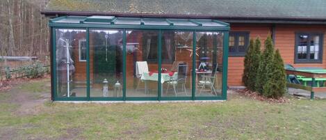 تناول الطعام بالخارج