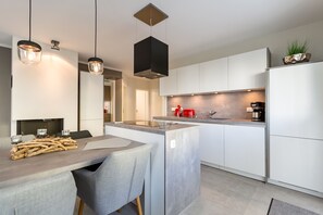 Køleskab, ovn, opvaskemaskine