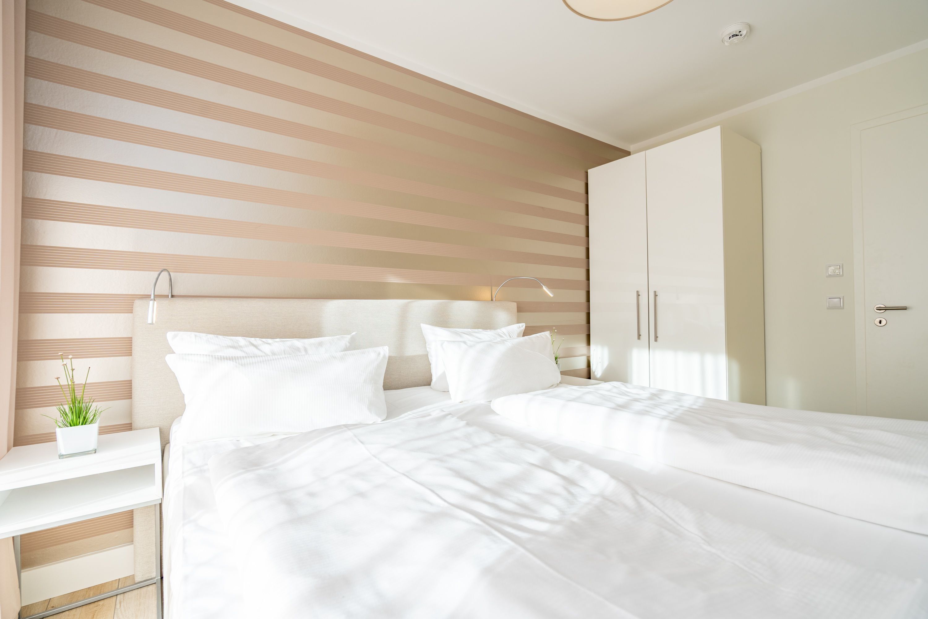 2 chambres, coffres-forts dans les chambres, Wi-Fi, draps fournis