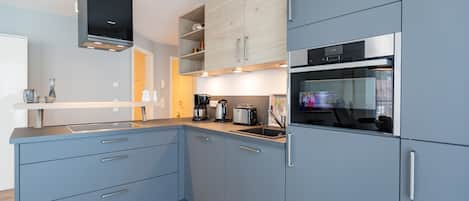 Køleskab, mikrobølgeovn, ovn, opvaskemaskine